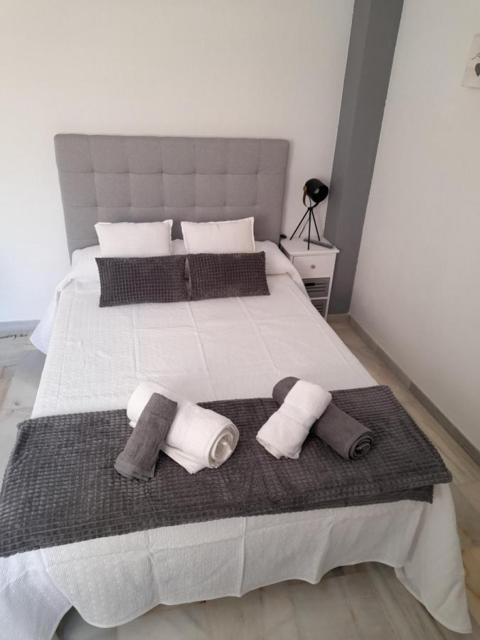 New Central Studio And Parking Zamarrilla Malaga Bagian luar foto